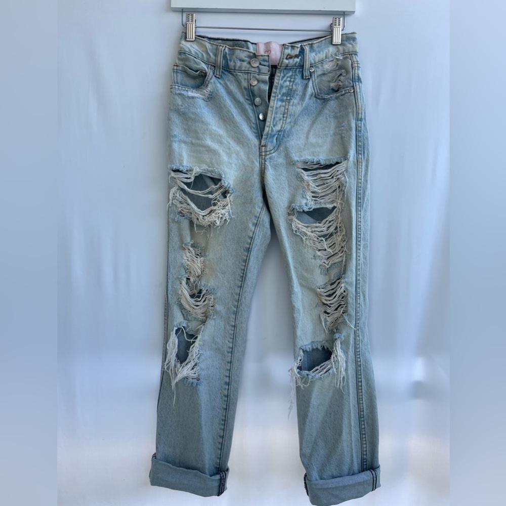 REVICE “Destroyed Boyfriend” Jeans size 24